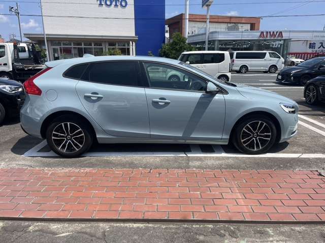 VOLVO VOLVO V40 2018