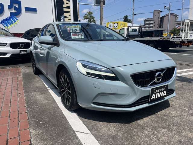VOLVO VOLVO V40 2018