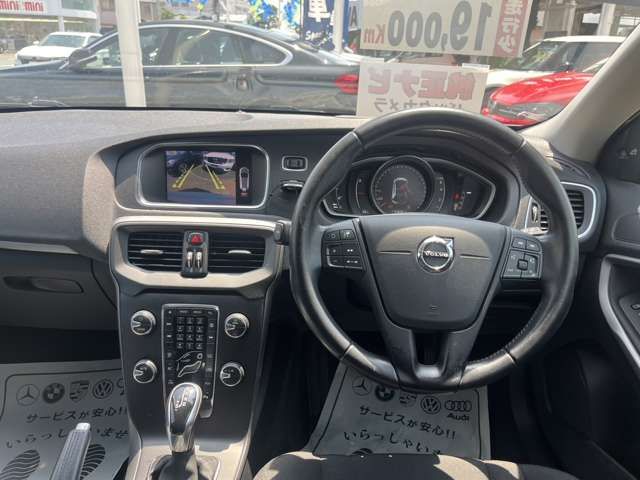 VOLVO VOLVO V40 2018