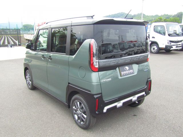 MITSUBISHI DELICA MINI 2025