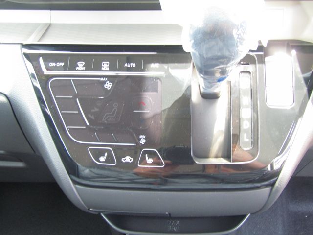 MITSUBISHI DELICA MINI 2025