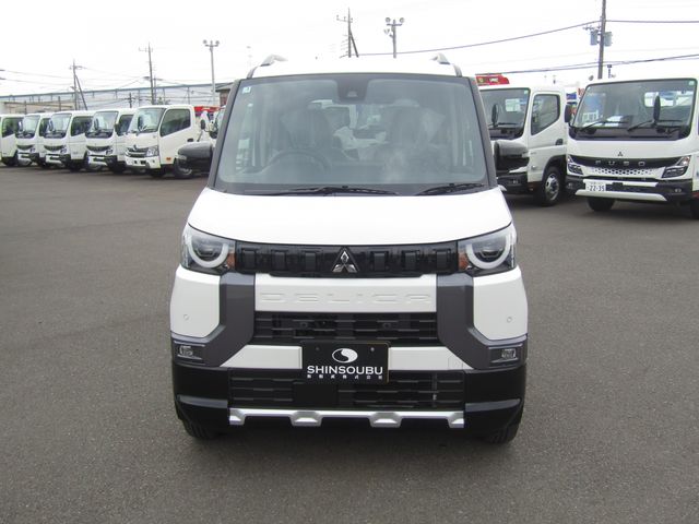 MITSUBISHI DELICA MINI 2025