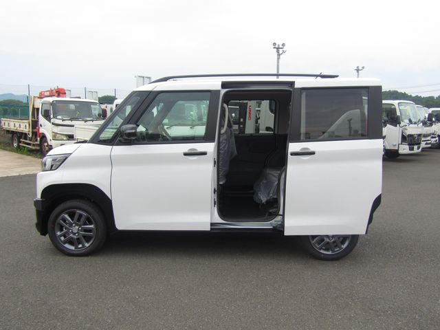 MITSUBISHI DELICA MINI 2025