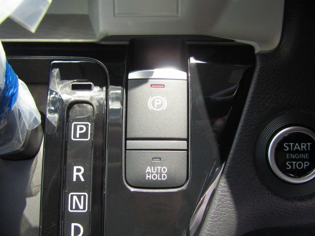 MITSUBISHI DELICA MINI 2025