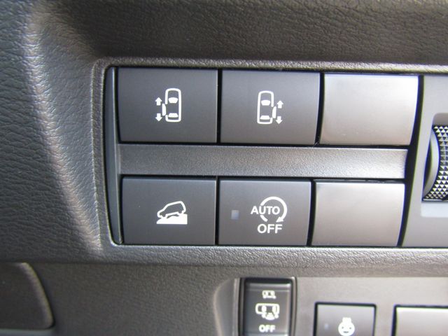 MITSUBISHI DELICA MINI 2025