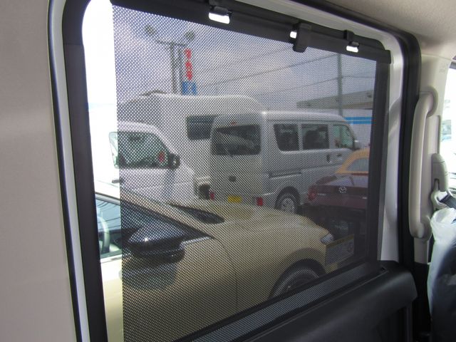 MITSUBISHI DELICA MINI 2025