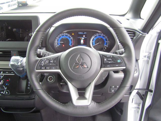 MITSUBISHI DELICA MINI 2025