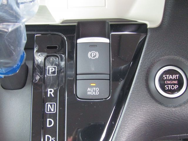 MITSUBISHI DELICA MINI 2025