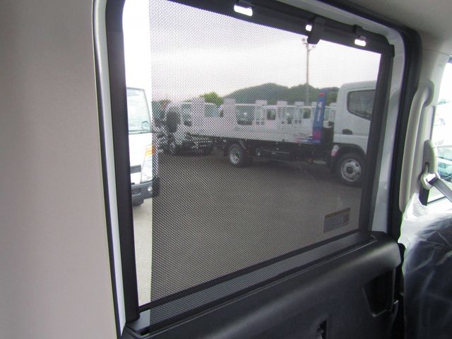 MITSUBISHI DELICA MINI 2025