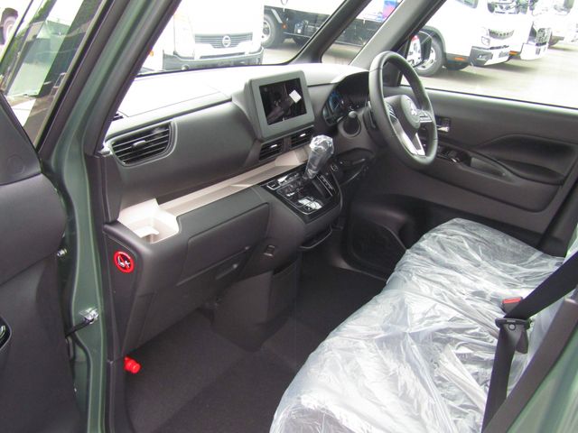 MITSUBISHI DELICA MINI 2025