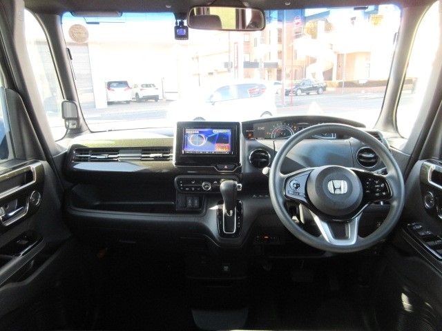 HONDA N BOX CUSTOM 2018