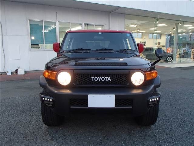 TOYOTA FJ CRUISER 4WD 2011