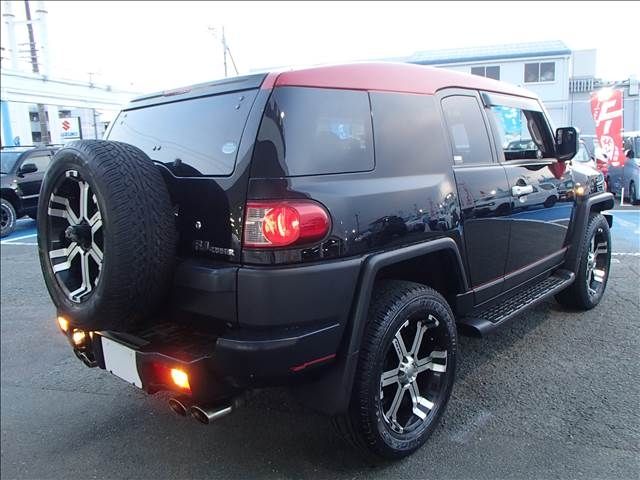 TOYOTA FJ CRUISER 4WD 2011