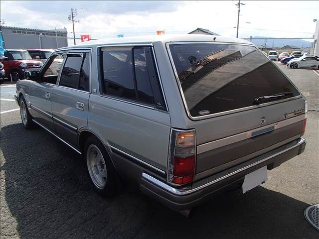 NISSAN GLORIA wagon 1991