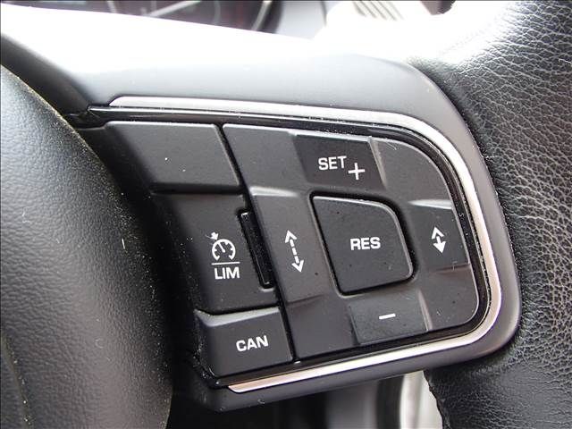 JAGUAR JAGUAR E-PACE 2019