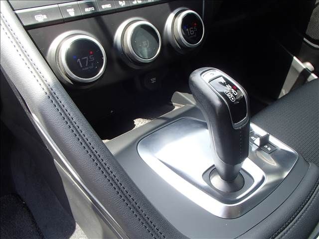 JAGUAR JAGUAR E-PACE 2019