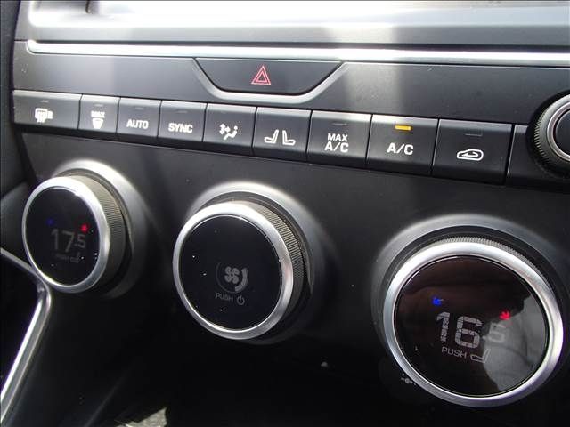 JAGUAR JAGUAR E-PACE 2019