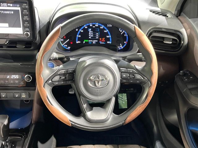 TOYOTA YARIS CROSS HYBRID 2022