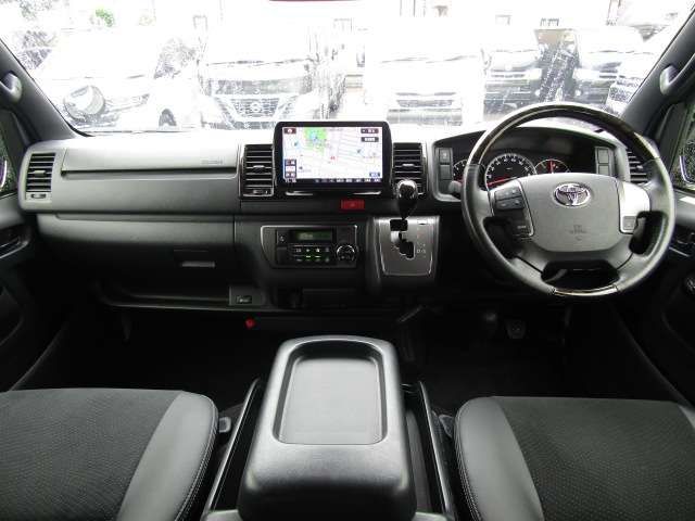 TOYOTA HIACE van 2WD 2019