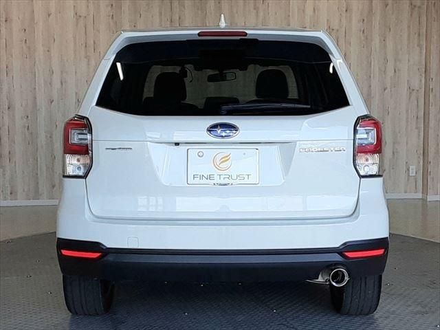 SUBARU FORESTER 2015