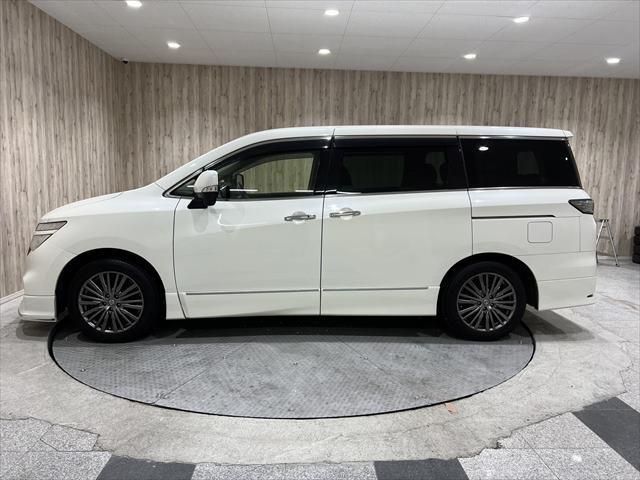 NISSAN ELGRAND 2017