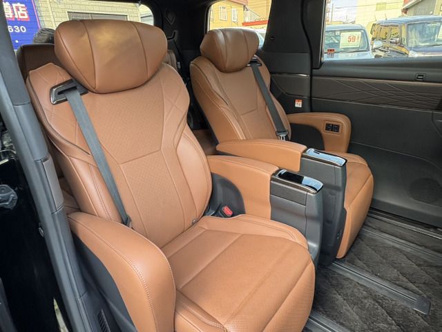 TOYOTA VELLFIRE  HYBRID 4WD 2023