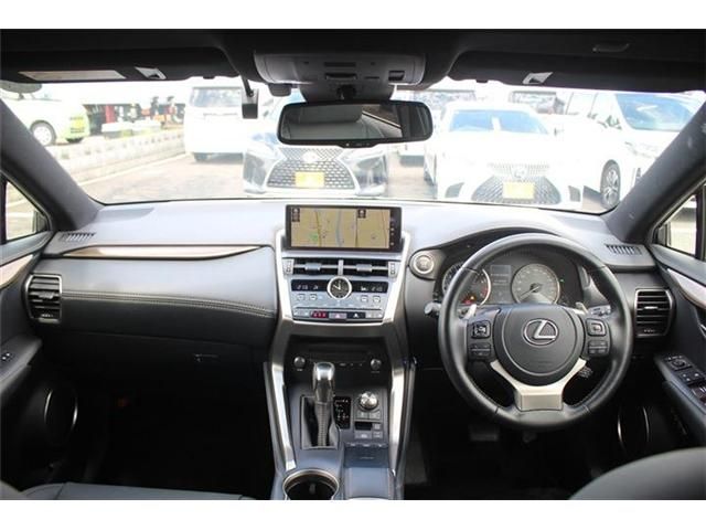 TOYOTA LEXUS NX300 2020