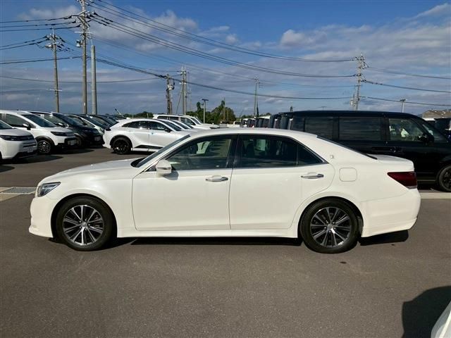 TOYOTA CROWN sedan 2014