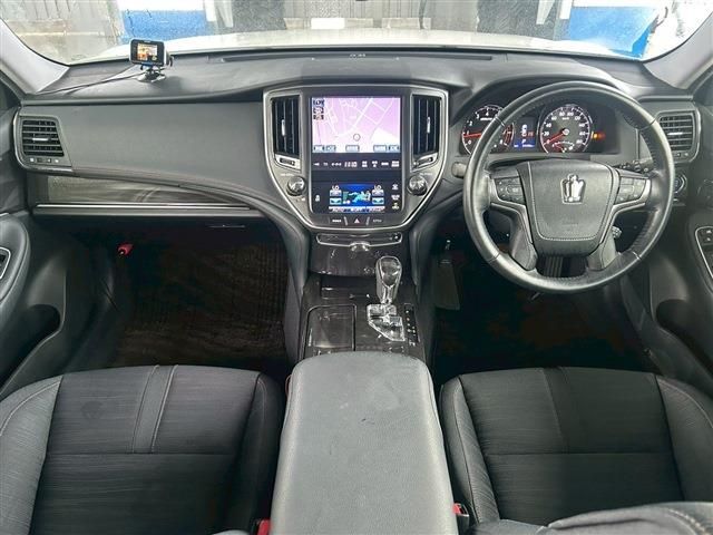 TOYOTA CROWN sedan 2014