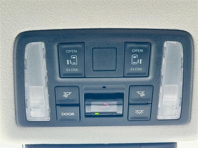 TOYOTA NOAH HYBRID 2024