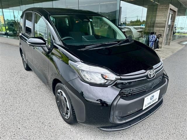 TOYOTA SIENTA 2022