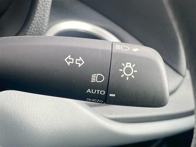 TOYOTA NOAH HYBRID 2024