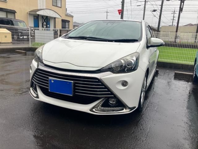 TOYOTA AQUA 2016