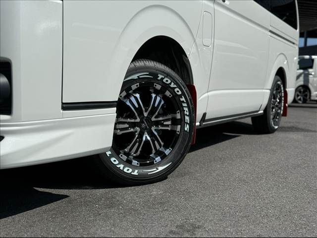 TOYOTA HIACE van 4WD 2021