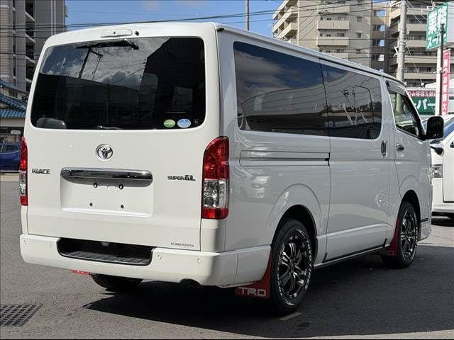 TOYOTA HIACE van 4WD 2021