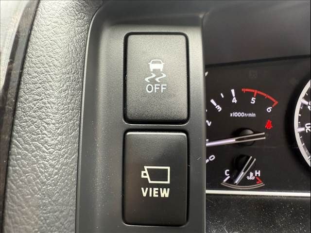 TOYOTA HIACE van 4WD 2021