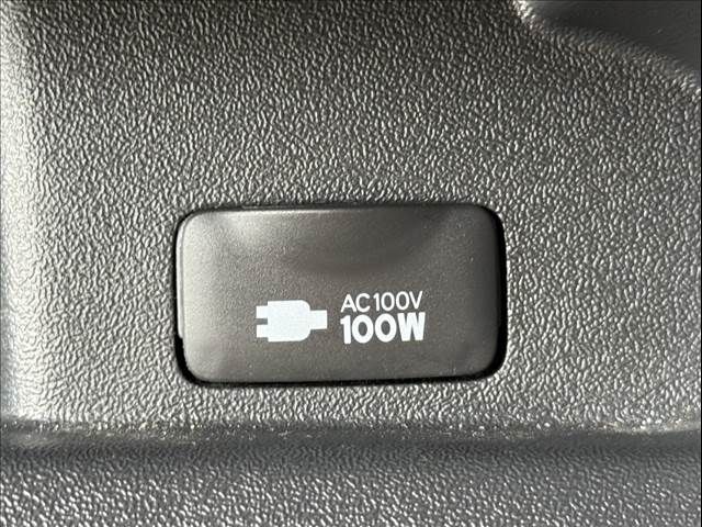 TOYOTA HIACE van 4WD 2021