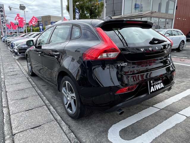 VOLVO VOLVO V40 2018
