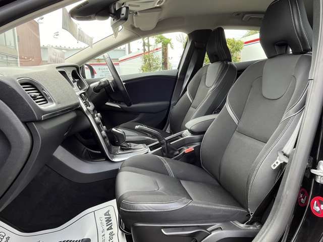 VOLVO VOLVO V40 2018