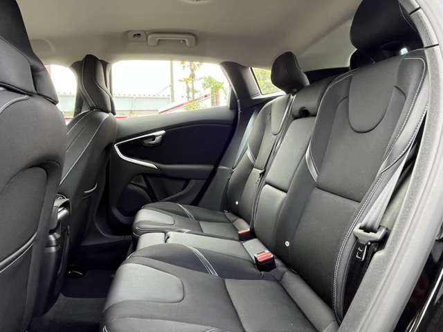 VOLVO VOLVO V40 2018