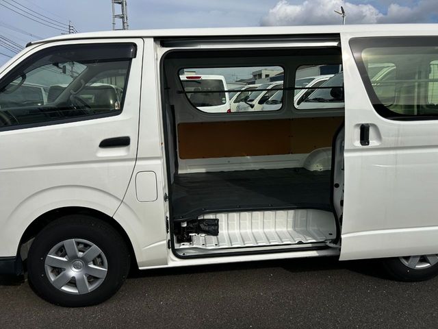 TOYOTA HIACE van 1.25t 2WD 2018