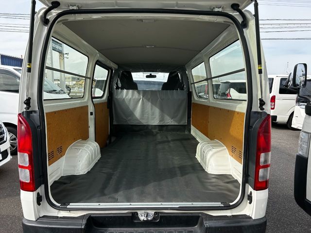 TOYOTA HIACE van 1.25t 2WD 2018