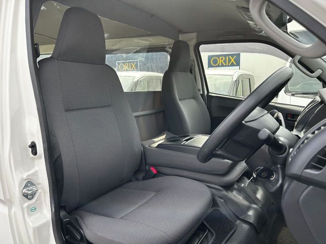 TOYOTA HIACE van 1.25t 2WD 2018