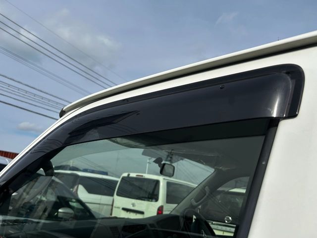 TOYOTA HIACE van 1.25t 2WD 2018