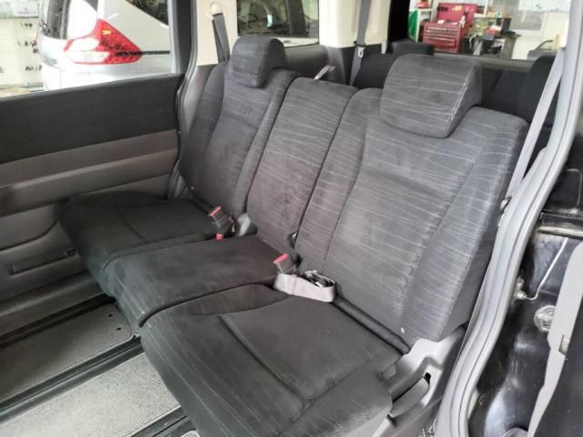 HONDA STEPWAGON 2012