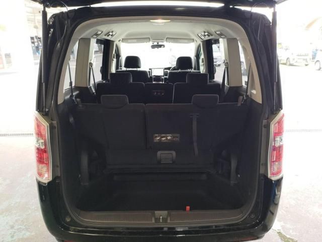 HONDA STEPWAGON 2012