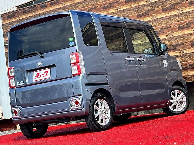 TOYOTA PIXIS MEGA 2018