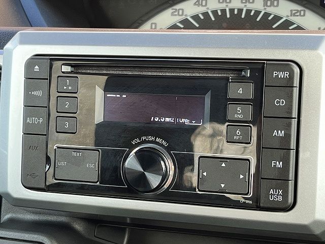 TOYOTA PIXIS MEGA 2018