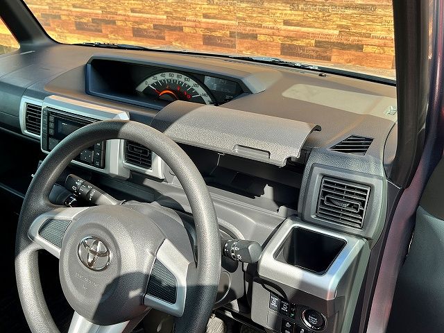 TOYOTA PIXIS MEGA 2018