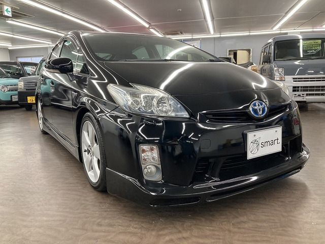 TOYOTA PRIUS 2011
